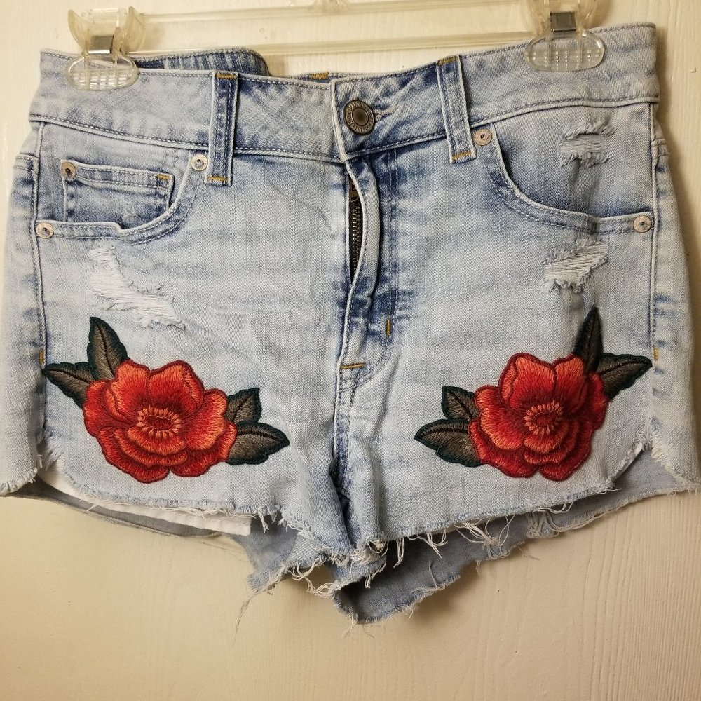 American Eagle Outfitters Rose shorts